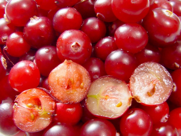 What is the best time to drink cranberry juice?